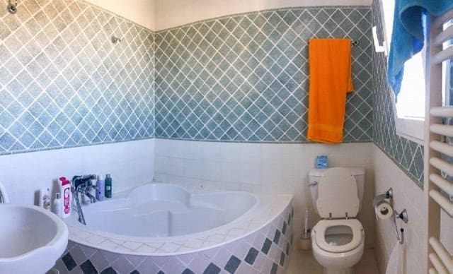 5 sypialnia Willa na sprzedaż w Dénia z basenem garażem - 950 000 € (Ref: 6365647)