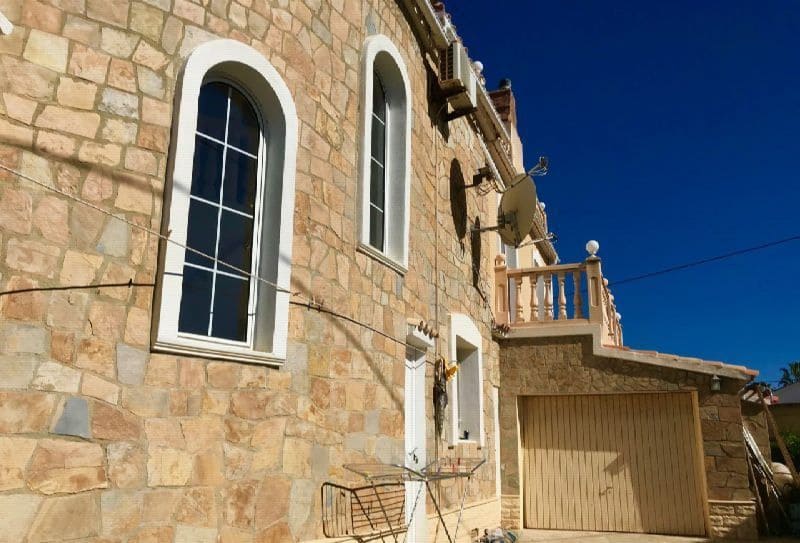 5 sypialnia Willa na sprzedaż w Denia z basenem garażem - 950 000 € (Ref: 6365647)