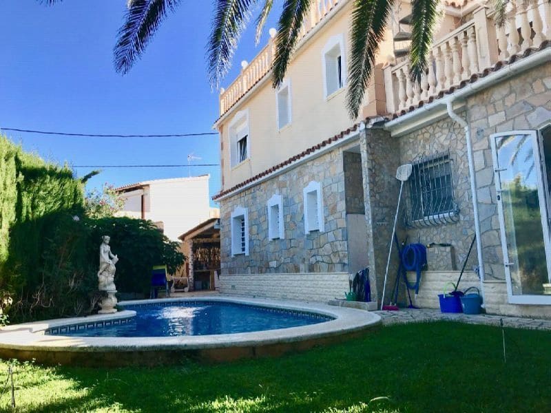 5 sypialnia Willa na sprzedaż w Denia z basenem garażem - 950 000 € (Ref: 6365647)