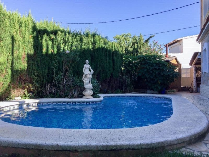 5 sypialnia Willa na sprzedaż w Denia z basenem garażem - 950 000 € (Ref: 6365647)