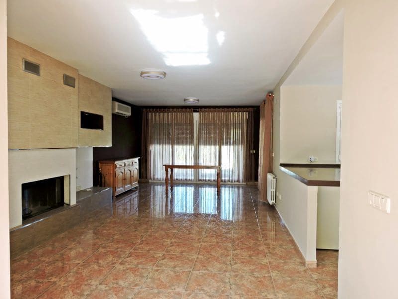 5 bedroom Villa for sale in Denia with pool garage - € 690,000 (Ref: 6368902)