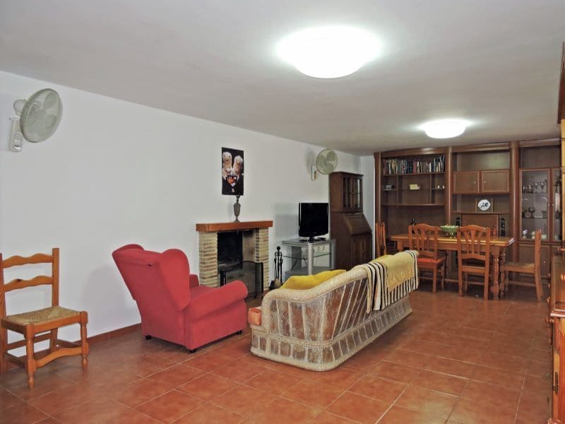 5 bedroom Villa for sale in Denia with pool garage - € 690,000 (Ref: 6368902)