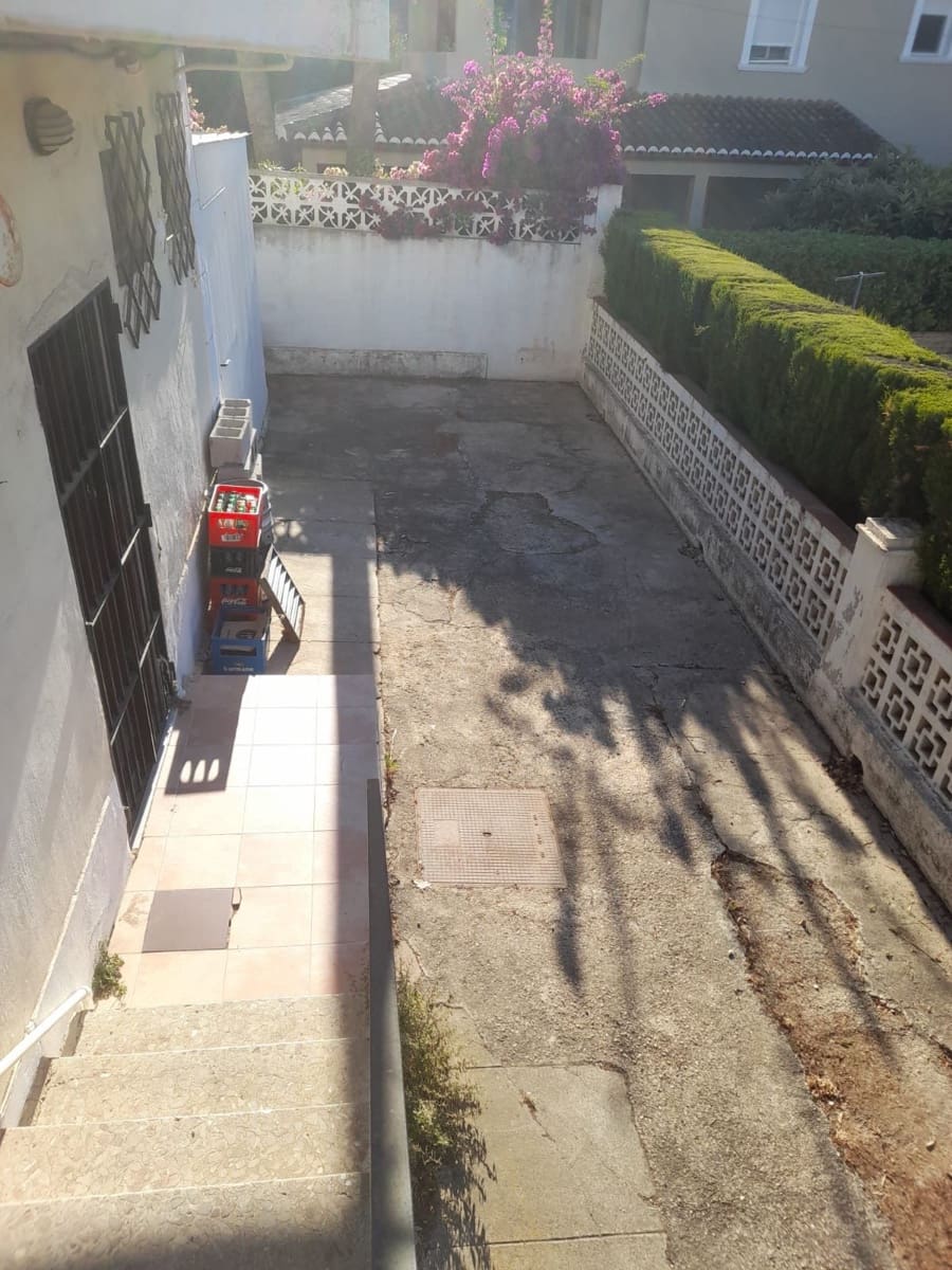 3 bedroom Villa for sale in Denia with garage - € 575,000 (Ref: 6720525)