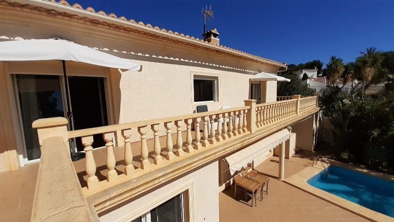 6 sypialnia Willa na sprzedaż w Moraira z basenem garażem - 1 100 000 € (Ref: 6753777)