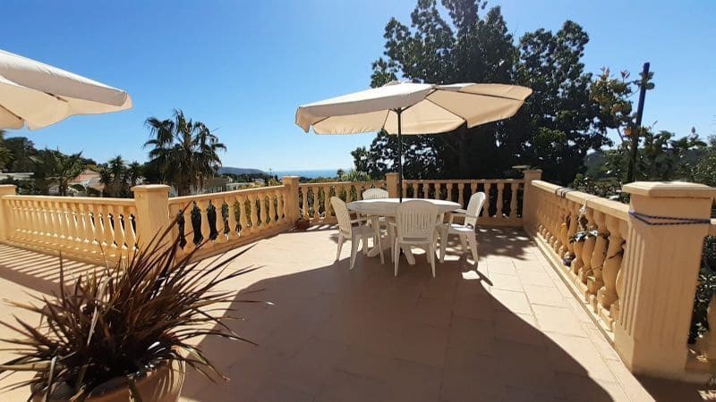 6 sypialnia Willa na sprzedaż w Moraira z basenem garażem - 1 100 000 € (Ref: 6753777)