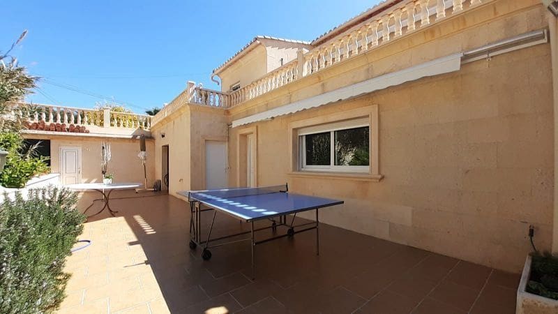 6 sypialnia Willa na sprzedaż w Moraira z basenem garażem - 1 100 000 € (Ref: 6753777)