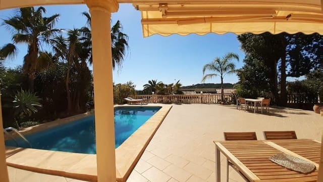 6 sypialnia Willa na sprzedaż w Moraira, Teulada-Moraira z basenem garażem - 1 100 000 € (Ref: 6753777)