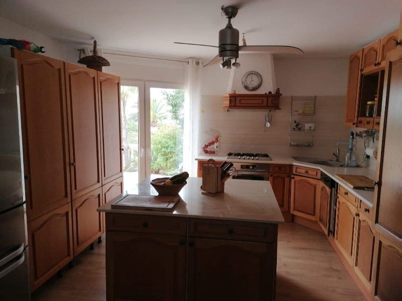 6 sypialnia Willa na sprzedaż w Moraira z basenem garażem - 1 100 000 € (Ref: 6753777)