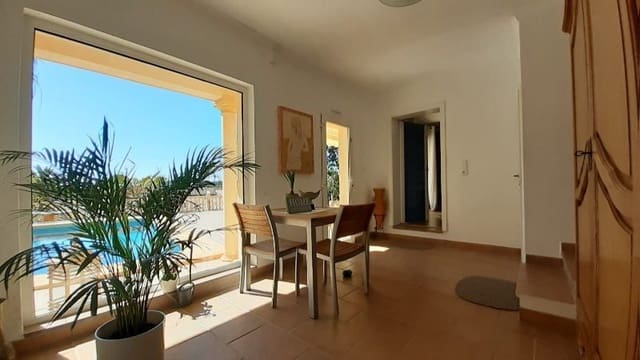 6 sypialnia Willa na sprzedaż w Moraira, Teulada-Moraira z basenem garażem - 1 100 000 € (Ref: 6753777)