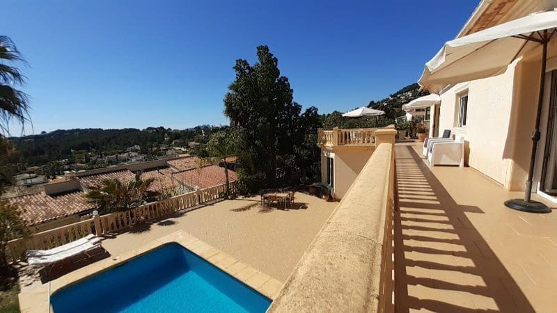 6 sypialnia Willa na sprzedaż w Moraira z basenem garażem - 1 100 000 € (Ref: 6753777)