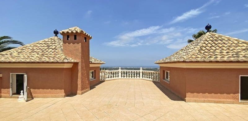 3 bedroom Villa for sale in Denia with pool garage - € 845,000 (Ref: 6778419)