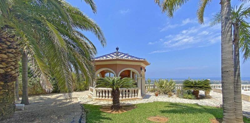 3 bedroom Villa for sale in Denia with pool garage - € 845,000 (Ref: 6778419)