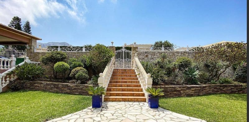 3 bedroom Villa for sale in Denia with pool garage - € 845,000 (Ref: 6778419)