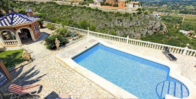 3 bedroom Villa for sale in Denia with pool garage - € 845,000 (Ref: 6778419)