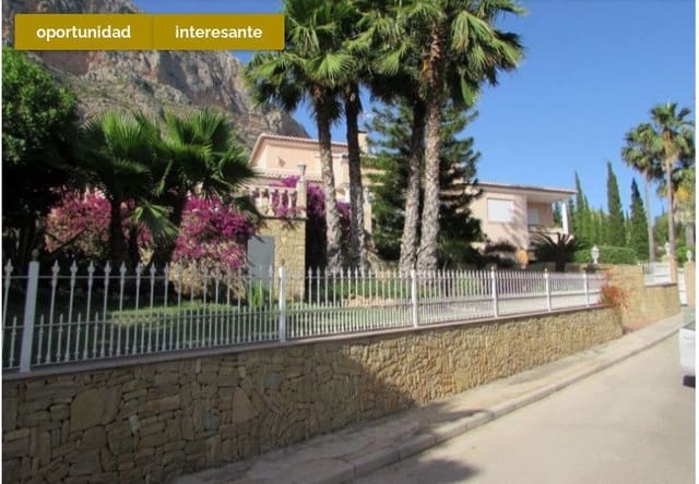 5 bedroom Villa for sale in Javea / Xàbia with pool garage - € 1,365,000 (Ref: 6931336)