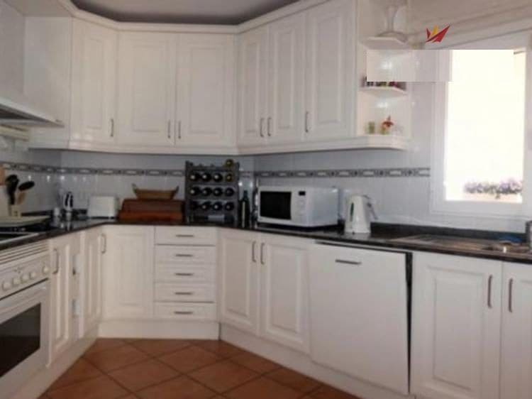 Chalet de 6 habitaciones en Altea en venta con piscina garaje - 900.000 € (Ref: 7097781)