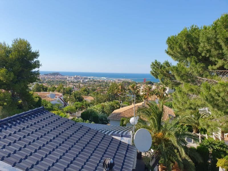 4 bedroom Villa for sale in Denia with pool garage - € 1,100,000 (Ref: 7101659)