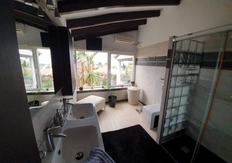 4 bedroom Villa for sale in Denia with pool garage - € 1,100,000 (Ref: 7101659)