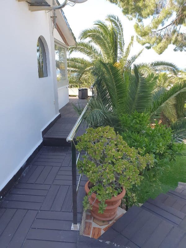 4 bedroom Villa for sale in Denia with pool garage - € 1,100,000 (Ref: 7101659)