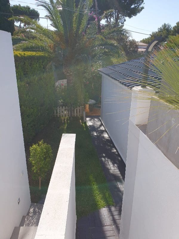 4 bedroom Villa for sale in Denia with pool garage - € 1,100,000 (Ref: 7101659)