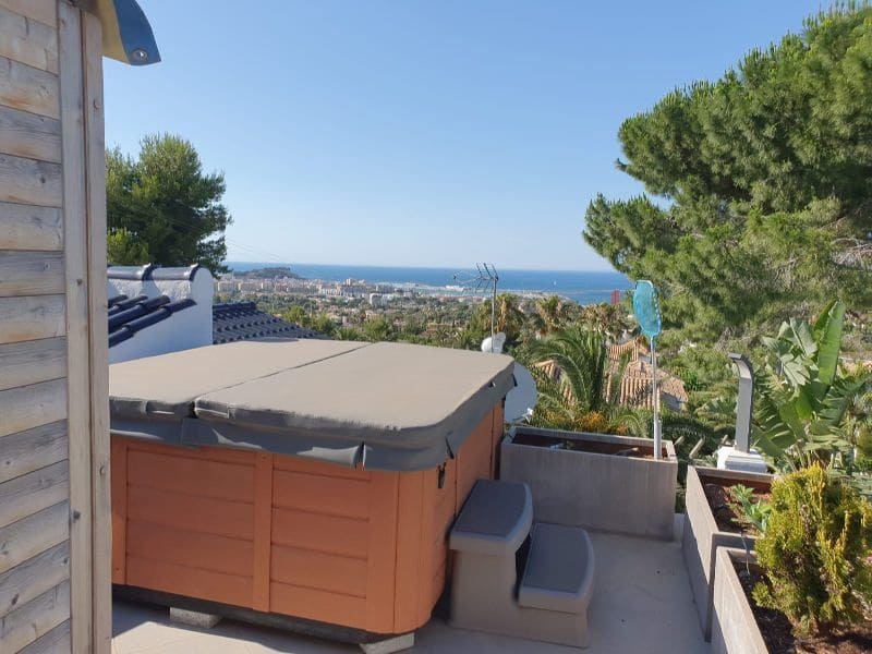 4 bedroom Villa for sale in Denia with pool garage - € 1,100,000 (Ref: 7101659)