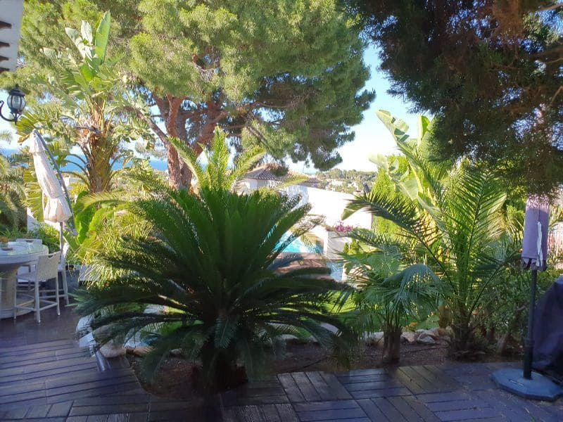 4 bedroom Villa for sale in Denia with pool garage - € 1,100,000 (Ref: 7101659)