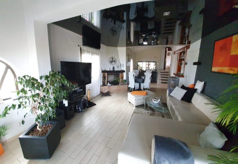 4 bedroom Villa for sale in Denia with pool garage - € 1,100,000 (Ref: 7101659)