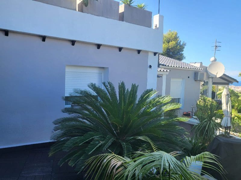 4 bedroom Villa for sale in Denia with pool garage - € 1,100,000 (Ref: 7101659)