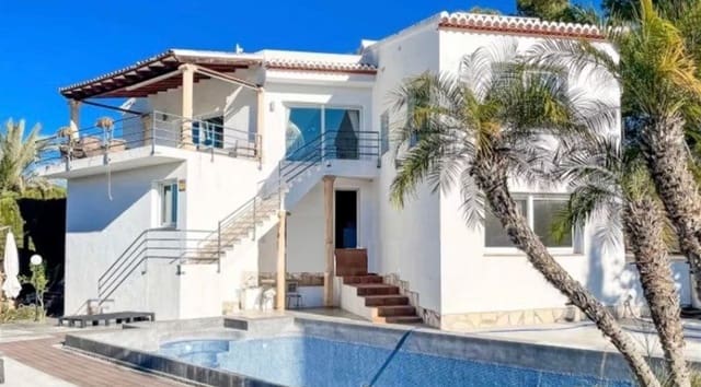 3 sypialnia Willa na sprzedaż w Javea / Xàbia z basenem garażem - 980 000 € (Ref: 7419967)