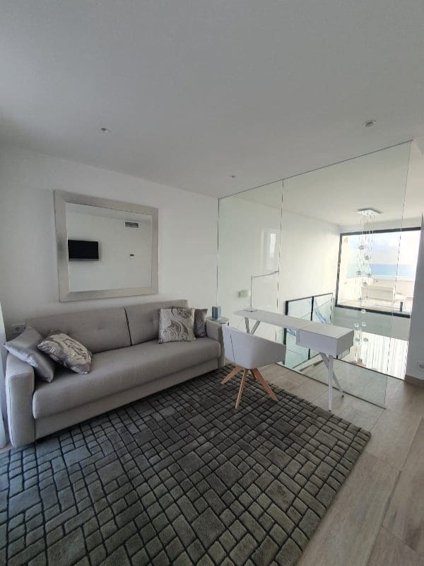 4 soverom Penthouse til salgs i Denia med svømmebasseng garasje - € 1 150 000 (Ref: 7601189)