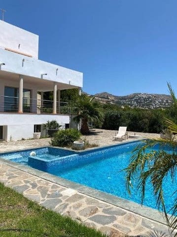Chalet de 4 habitaciones en Altea en venta con piscina garaje - 1.200.000 € (Ref: 7662774)