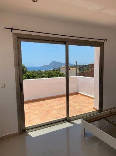Chalet de 4 habitaciones en Altea en venta con piscina garaje - 1.200.000 € (Ref: 7662774)