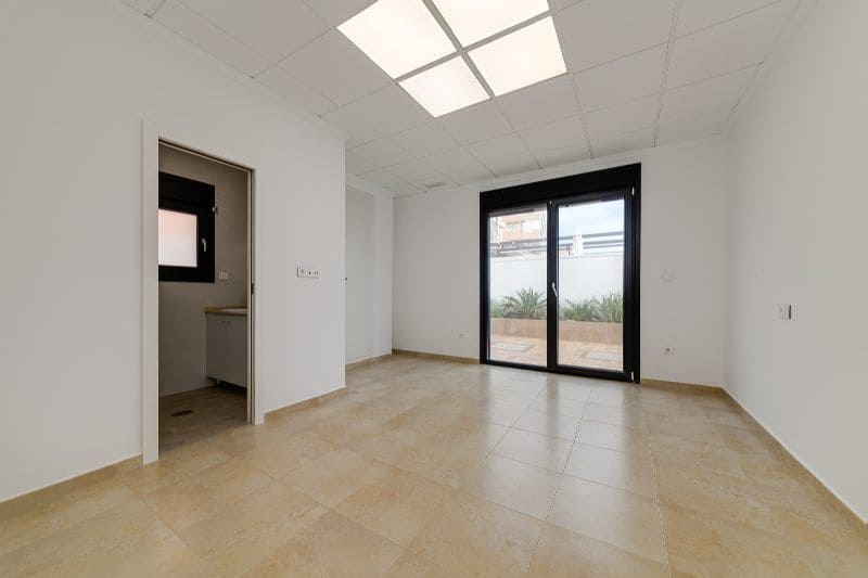 4 bedroom Villa for sale in Torrevieja with pool garage - € 990,000 (Ref: 7699401)