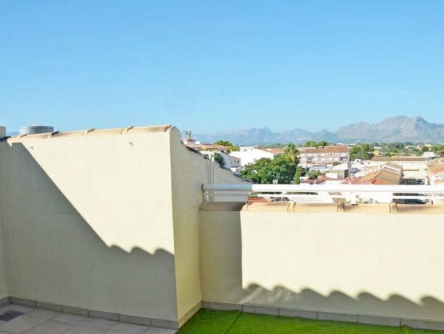 4 slaapkamer Penthouse te koop in La Xara met garage - € 280.000 (Ref: 7963570)