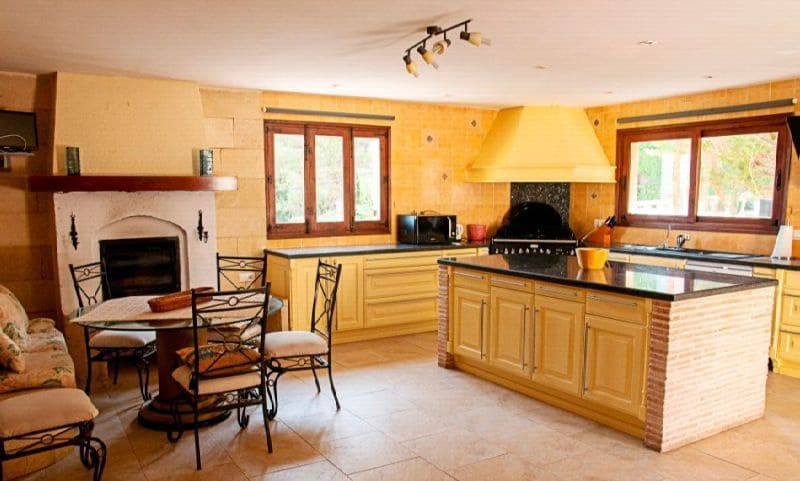 8 bedroom Villa for sale in Javea / Xabia with pool garage - € 1,290,000 (Ref: 8002349)