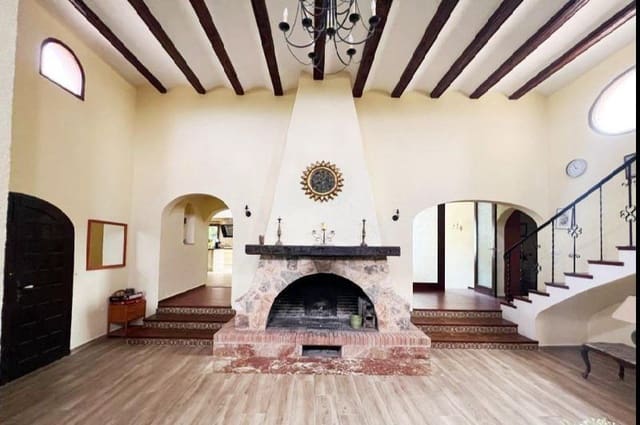 8 bedroom Villa for sale in Cap Martí - El Tossalet - Pinomar, Javea / Xàbia with pool garage - € 1,290,000 (Ref: 8002349)