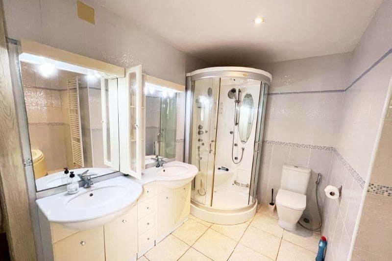 8 bedroom Villa for sale in Javea / Xabia with pool garage - € 1,290,000 (Ref: 8002349)