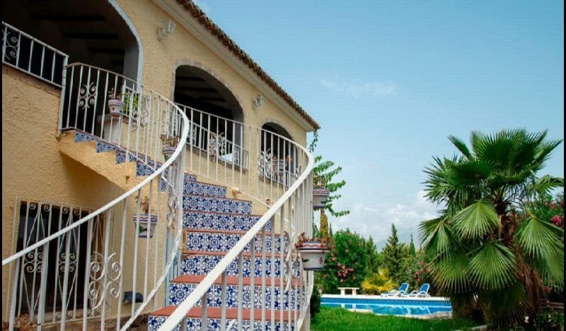 8 bedroom Villa for sale in Javea / Xabia with pool garage - € 1,290,000 (Ref: 8002349)