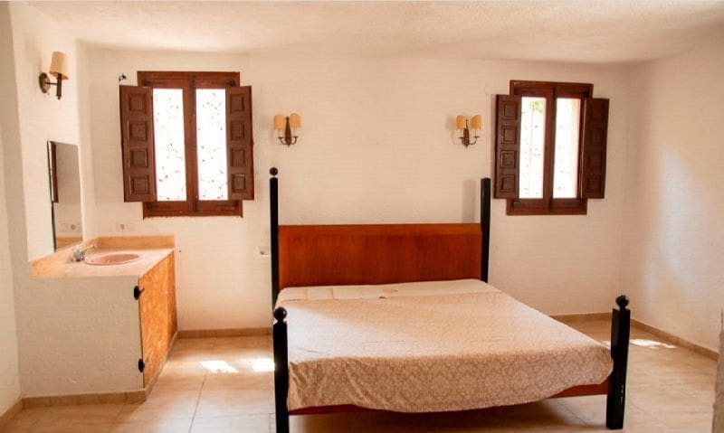 8 bedroom Villa for sale in Javea / Xabia with pool garage - € 1,290,000 (Ref: 8002349)