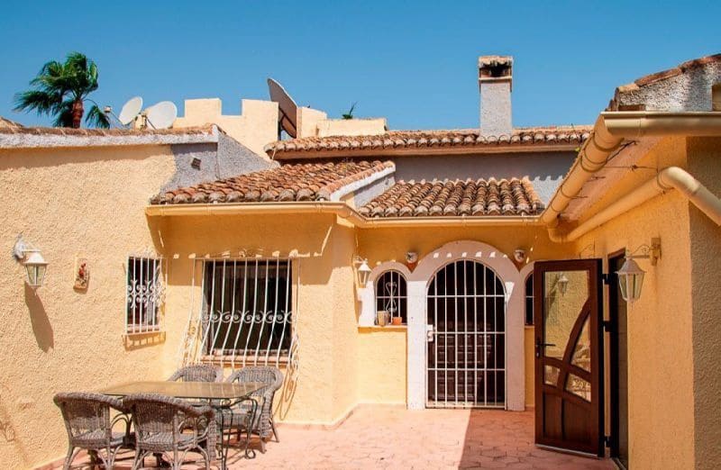 8 bedroom Villa for sale in Javea / Xabia with pool garage - € 1,290,000 (Ref: 8002349)