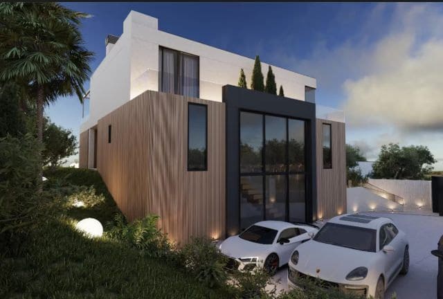 5 bedroom Villa for sale in Calpe / Calp with pool garage - € 1,200,000 (Ref: 8110100)