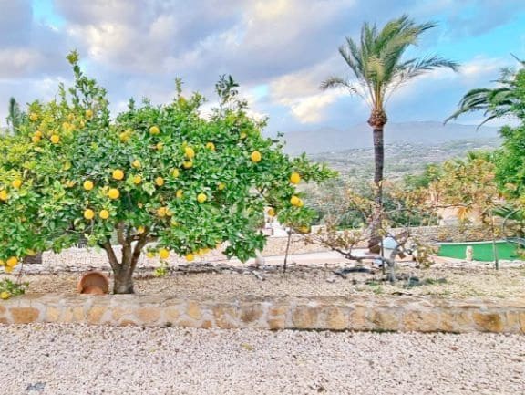 5 bedroom Villa for sale in Calpe / Calp with pool garage - € 695,000 (Ref: 8204786)