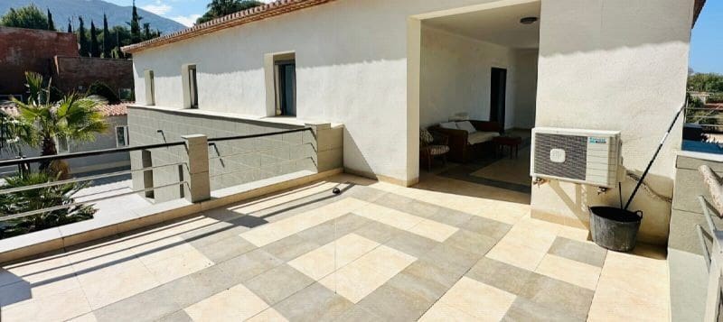 5 soveværelse Villa til salg i Denia med swimmingpool garage - € 2.790.000 (Ref: 8212829)