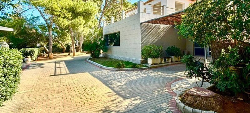 5 soveværelse Villa til salg i Denia med swimmingpool garage - € 2.790.000 (Ref: 8212829)