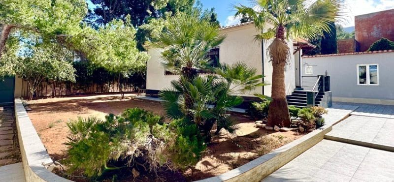 5 soveværelse Villa til salg i Denia med swimmingpool garage - € 2.790.000 (Ref: 8212829)