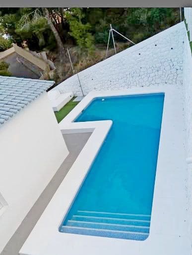 Chalet de 4 habitaciones en Altea en venta con piscina garaje - 645.000 € (Ref: 8215579)