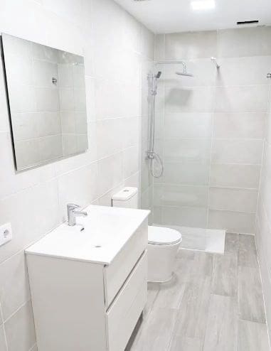 Chalet de 4 habitaciones en Altea en venta con piscina garaje - 645.000 € (Ref: 8215579)