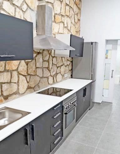 Chalet de 4 habitaciones en Altea en venta con piscina garaje - 645.000 € (Ref: 8215579)