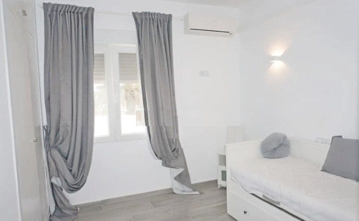 Chalet de 4 habitaciones en Altea en venta con piscina garaje - 645.000 € (Ref: 8215579)