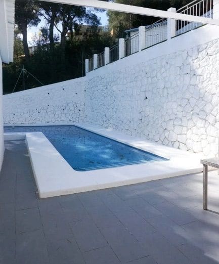 Chalet de 4 habitaciones en Altea en venta con piscina garaje - 645.000 € (Ref: 8215579)